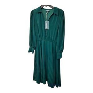 NWT Modcloth green striped Jacquard print with Long Sleeves dress